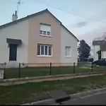 Maison Au Calme,Proche Gare Centre Ville Le Mans Circuit 24H